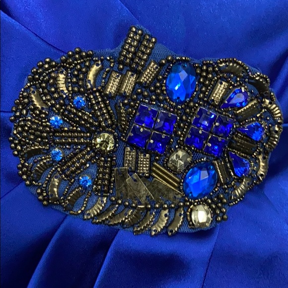 Dress - Picture 3 of 8